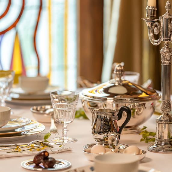 Traditional Table Set